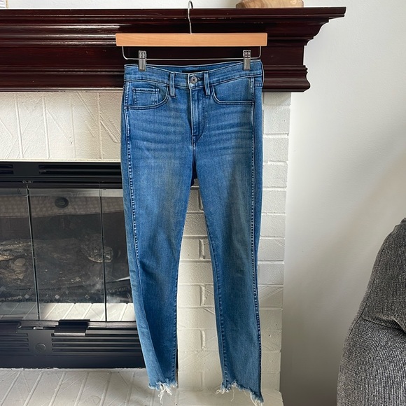 3x1 High Rise Cropped Jeans in Wilton Wash 26 A2 - Picture 2 of 9